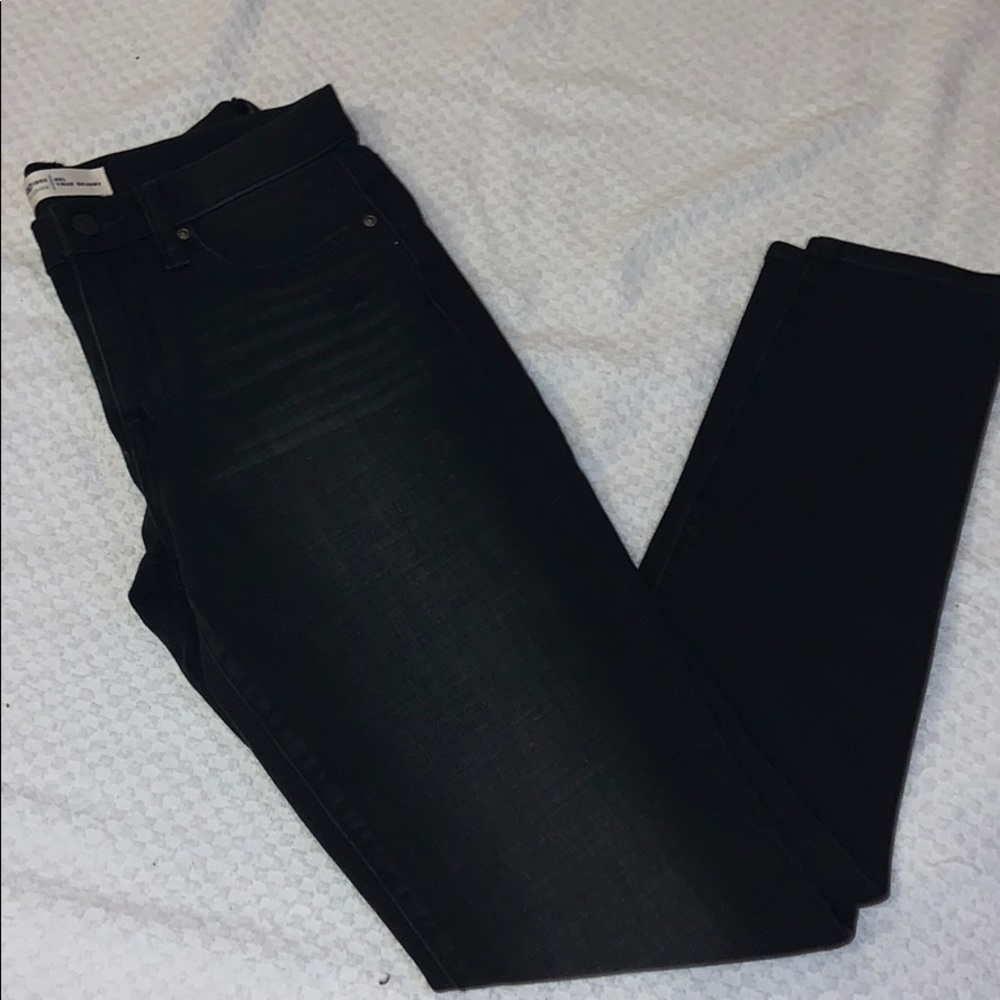 Black GAP jeans